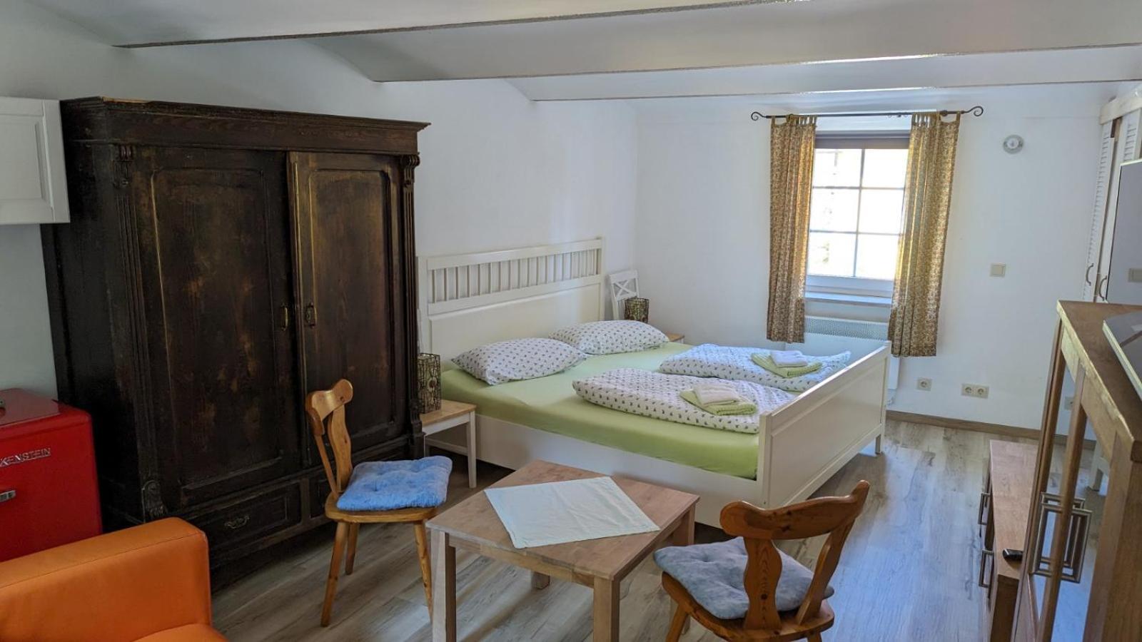 Fuenf Linden Hotell Straupitz Rom bilde